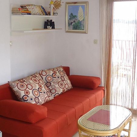 Apartment Pava Stomorska Bagian luar foto