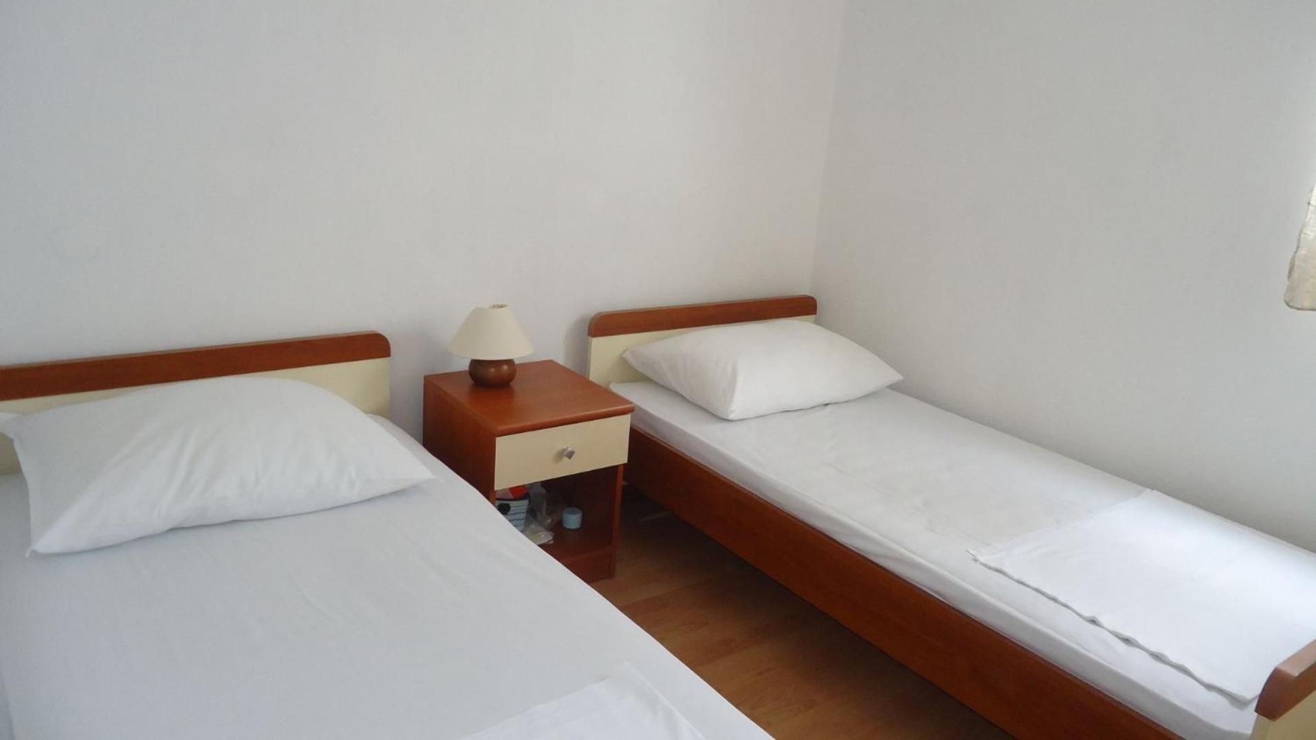 Apartment Pava Stomorska Bagian luar foto